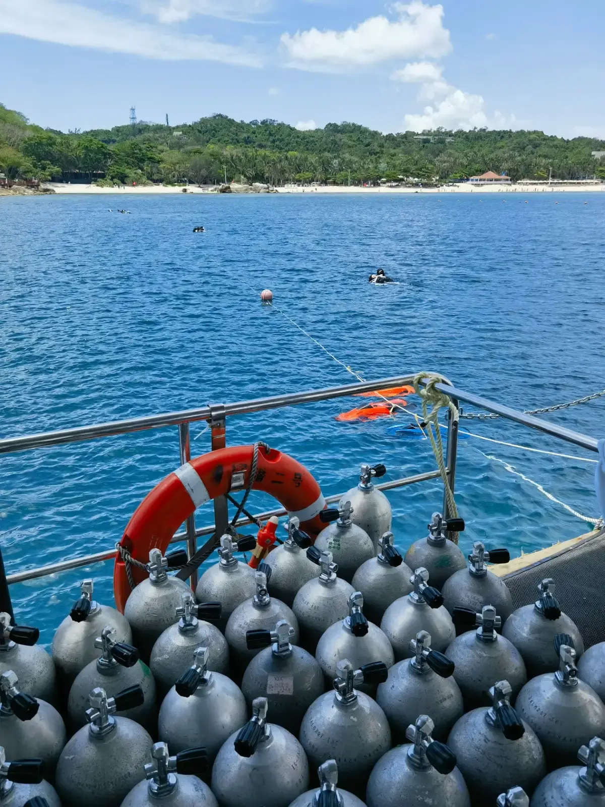 Moment from Wuzhizhou Island