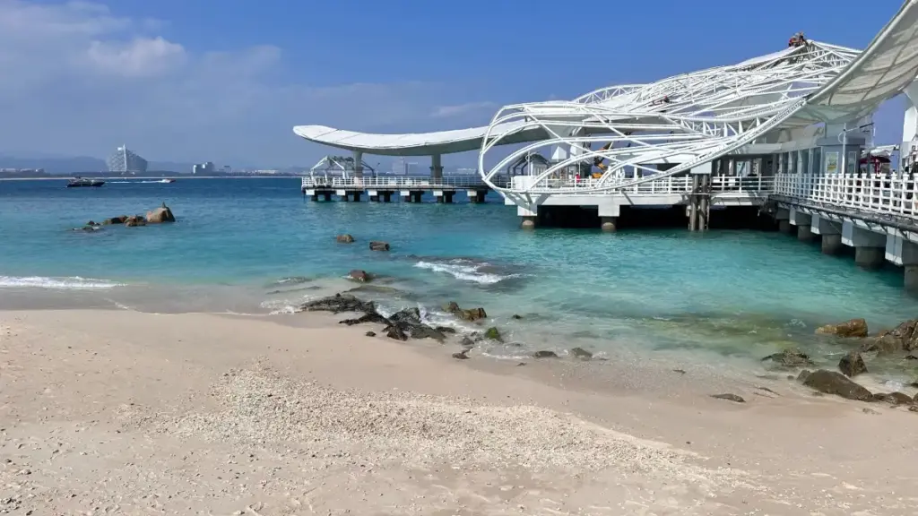🏝️ The Ultimate Guide to Getting to Wuzhizhou Island from Sanya: Taxis, Buses & Didi